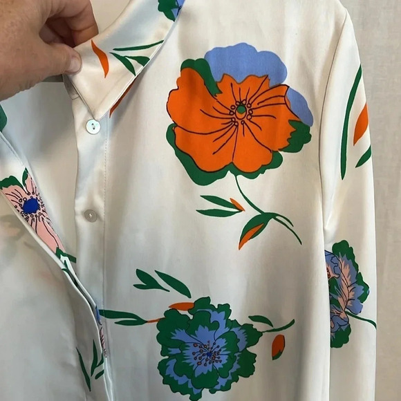 Floral Button Down  Blouse, Size XL - Picture 7 of 12